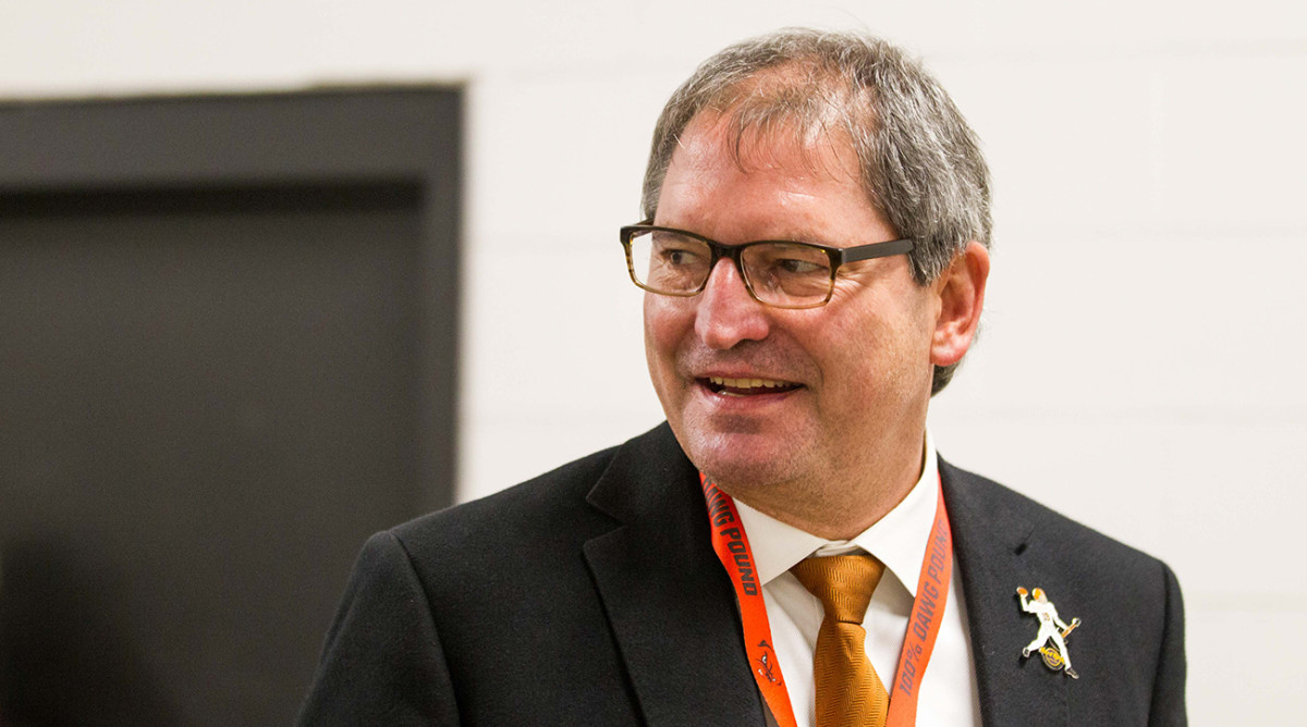 Reports: Browns Fire Bernie Kosar for Placing Bet on Team