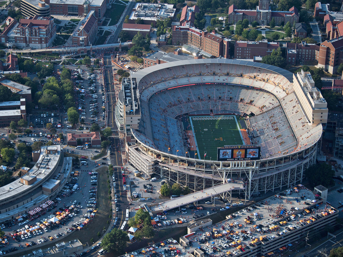 SEC Football’s Urbanism Provides a Blueprint for All Sports