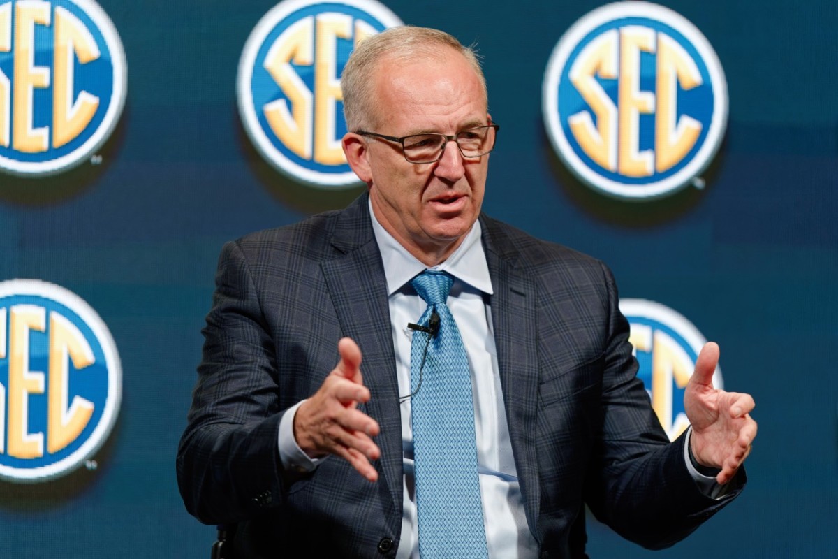 SEC’s Sankey Appears to Take Shot at Kevin Warren After Bears News