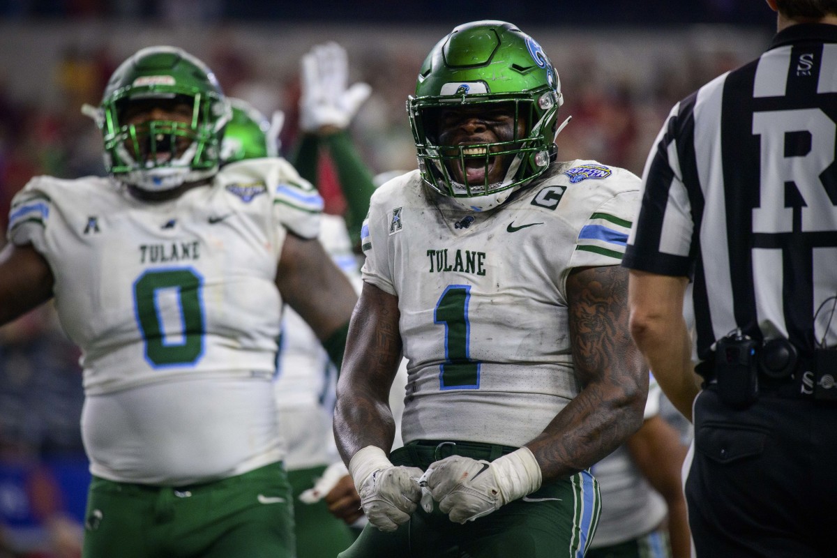 Tulane’s Game-Winning Play Over USC Makes Cotton Bowl Erupt