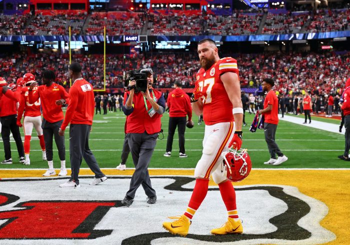 Chiefs GM Raves About 'Unicorn' Travis Kelce After Signing Contract Extension