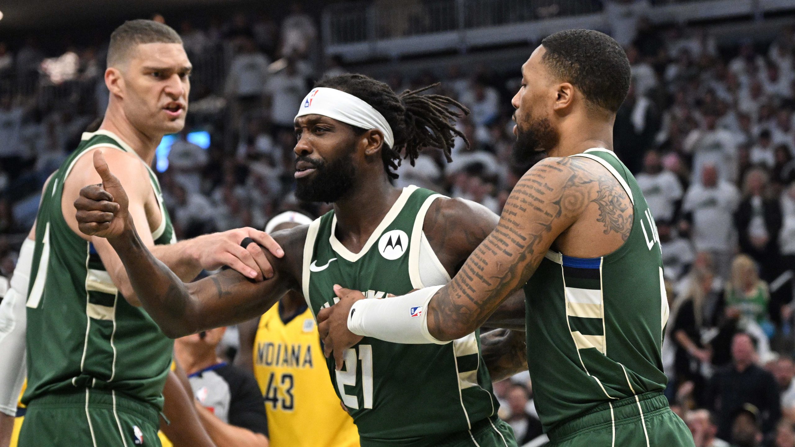 Pacers Fan’s Silly Four-Word Taunt Led Patrick Beverley to Throwing Ball, per Report