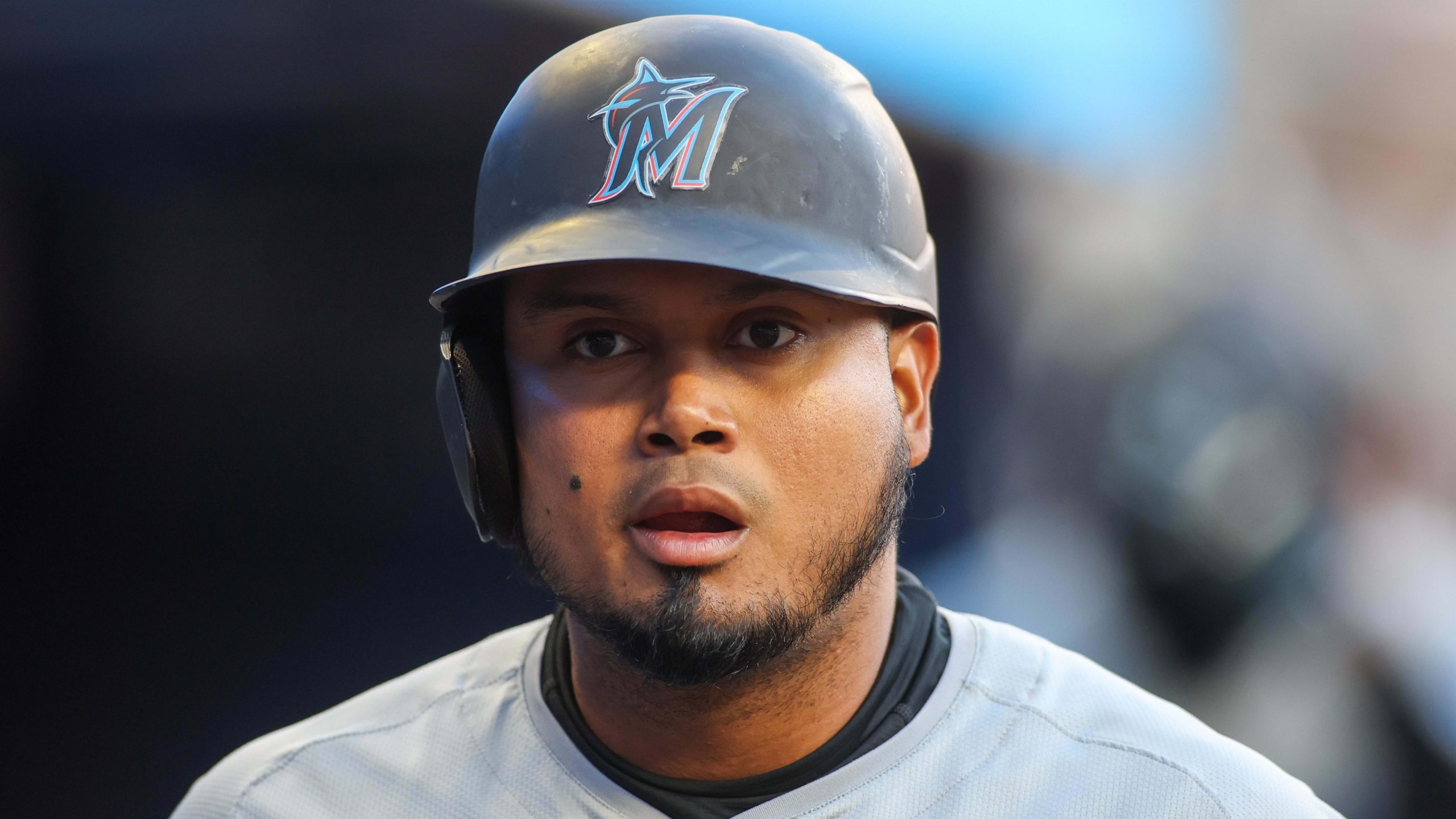 Padres to Acquire Luis Arráez in Trade With Marlins, per Report