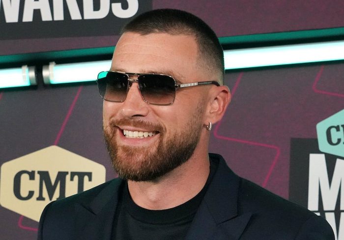 Travis Kelce's Kentucky Derby Suit Had NFL Fans Dropping Fashion Takes