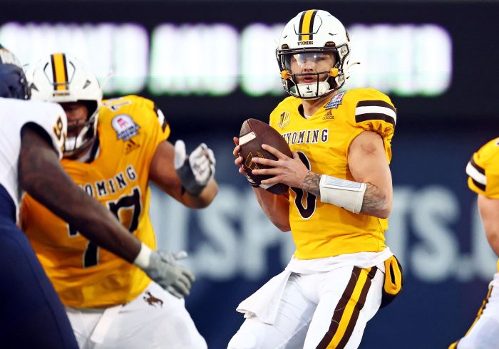 Wyoming QB Andrew Peasley Signs UDFA Deal With New York Jets