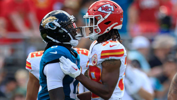Tennessee Titans wide receiver Calvin Ridley and cornerback L'Jarius Sneed